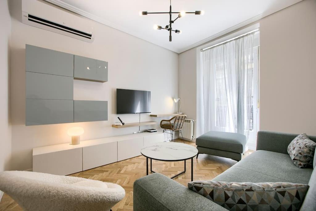 New&Beatiful&Central Apartment*El Balcon De Chueca มาดริด ภายนอก รูปภาพ